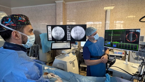 Уникальную операцию по лечению фибрилляции предсердий методом электропорации выполнили в Клинике кардиохирургии Амурской ГМА