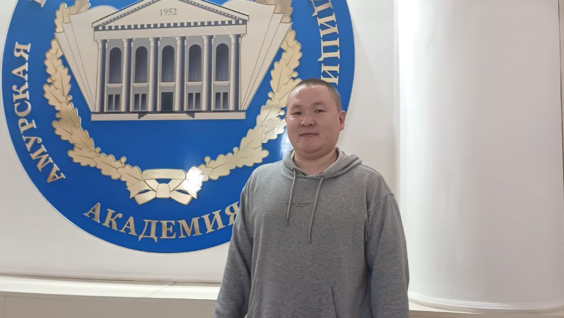 Академию благодарят за подготовку грамотных врачей. Ординатор Айхан Хаднаев работал в хирургии в детской больнице Братска