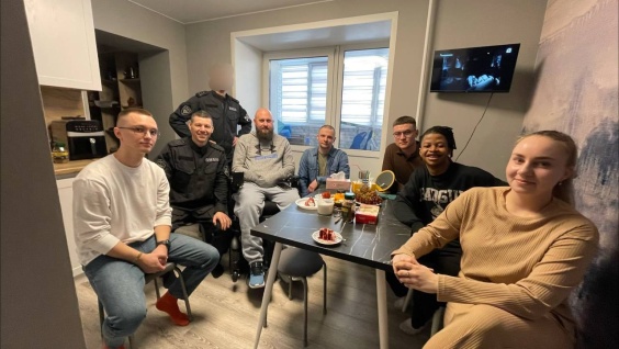 Студенты Амурской ГМА поздравили с праздником ветерана СВО