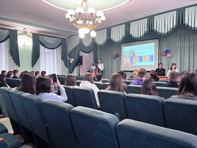 Встреча школьников в ГАУЗ АО «Амурская областная детская клиническая больница»