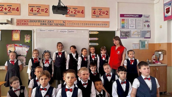 Студенты амурской ГМА обучили больше шести тысяч школьников Благовещенска правилам оказания первой помощи