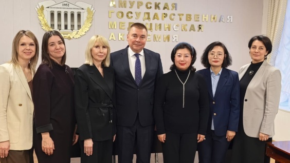 Визит делегации из Чаньчуньского восточного профессионального университета (КНР): Новые горизонты российско-китайского сотрудничества в медицинском образовании