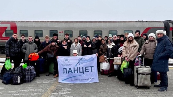 Сборная АГМА отправилась на Дальневосточную студенческую олимпиаду по хирургии в Хабаровск