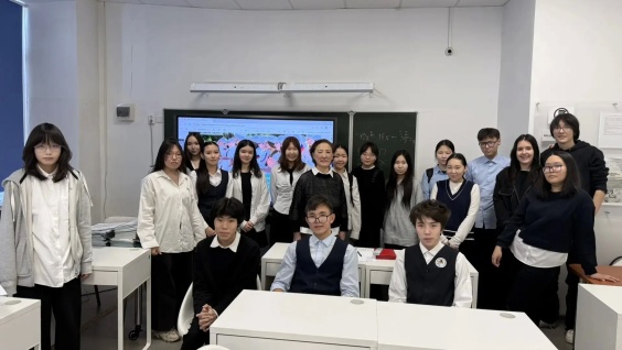 Школа №16 города Якутска передала музыкальный привет медакадемии: продолжается серия профориентационных встреч в Республике Саха