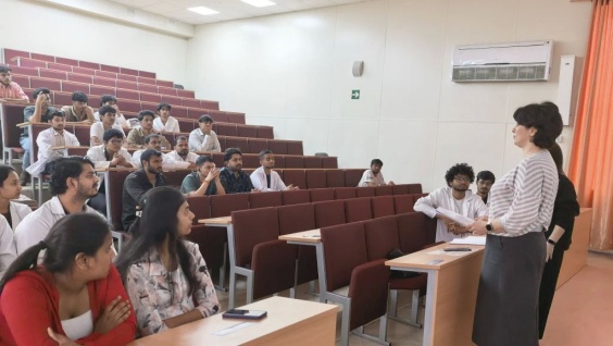 Иностранным студентам Амурской ГМА напомнили правила поведения на территории Российской Федерации