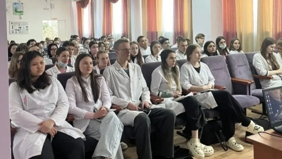 О разоблачении фейков поговорили студенты Амурской ГМА