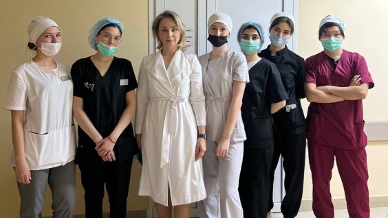 Студенты второго курса посетили с экскурсией Амурский областной перинатальный центр