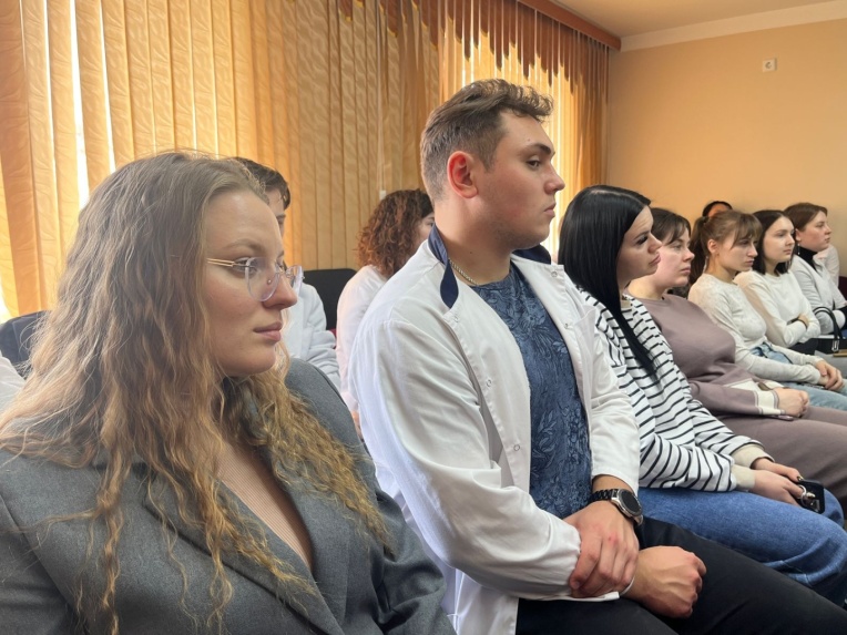 Студенты -педиатры выпускного курса встретились с руководством Детской городской больницы