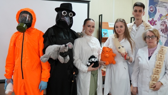 Диагноз — интерес к медицине: в Амурской ГМА прошёл День открытых дверей для будущих абитуриентов