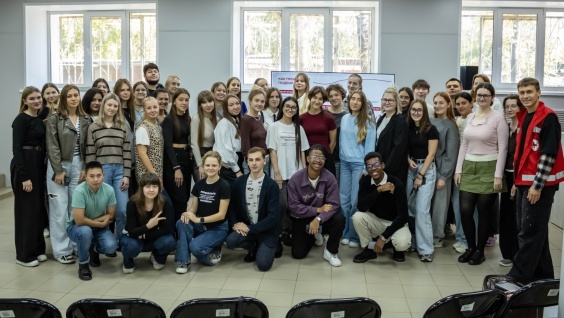 Первая школа волонтеров-медиков прошла в Амурской медакадемии