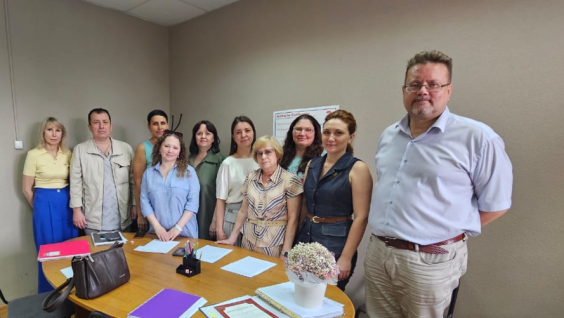 Закончился первый цикл обучения преподавателей Амурской медакадемии английскому языку в языковом центре