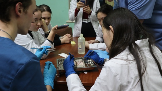 Заседание, посвященное Дню хирурга в России состоялось в хирургическом клубе &quot;Ланцет&quot;