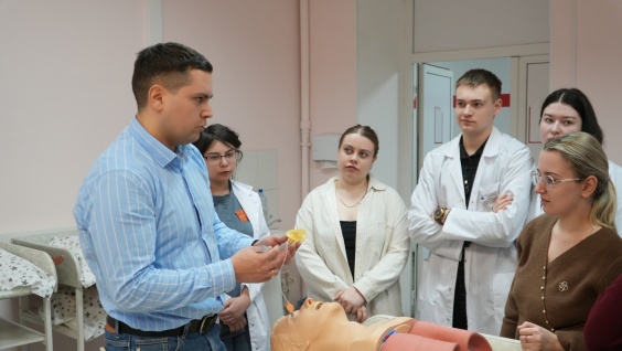 О навыках коммуникации в медицине и восстановлении проходимости верхних дыхательных путей поговорили студенты АГМА на мастер-классах в АСЦ