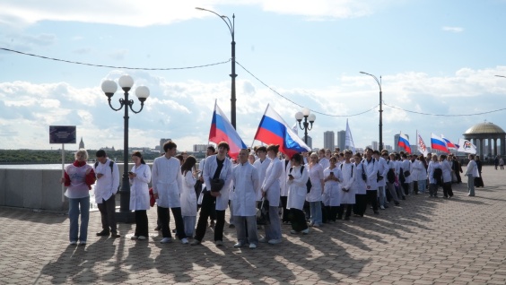 Студенты Амурской ГМА стали участниками общегородского Парада студенчества