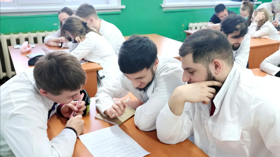 Студенты 4 курса медакадемии посоревновались в знании методов лечения воспалений
