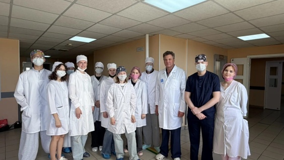 Студенты первого курса познакомились с работой хирургического корпуса детской областной больницы