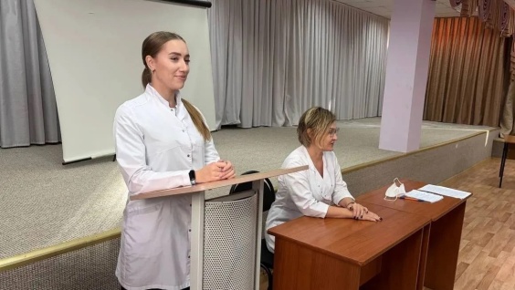 Студенты пятого курса встретились с ординатором второго года обучения по специальности «Врач общей практики»