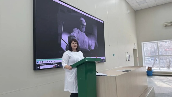 На кафедре травматологии с курсом медицины катастроф поговорили о героях в белых халатах